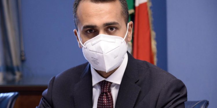 Ucraina-Russia, Di Maio: “Dopo Pasqua riapriamo nostra ambasciata a Kiev”