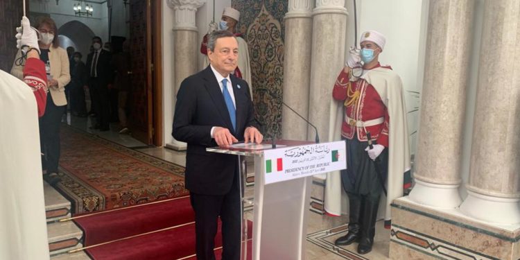 Draghi: “Italia-Algeria rafforzano rinnovabili e idrogeno verde”