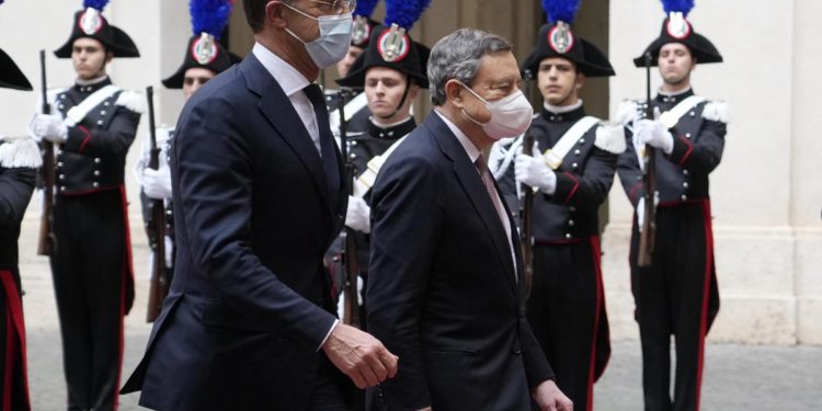 Ucraina-Russia, Draghi: “Indecenti sono massacri non sanzioni”
