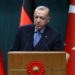 Turchia contro i curdi, Erdogan: “Operazioni anche in Siria, gli spaccheremo la testa”