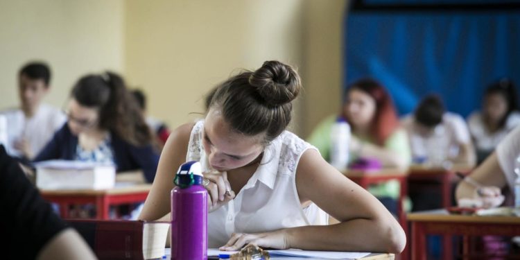 Maturità 2022, con gli scritti torna il toto-tema
