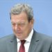 Schroeder: “Putin interessato a porre fine a guerra, ma non è facile”