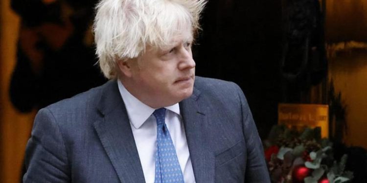 Ucraina, Johnson promette nuovi aiuti militari a Kiev
