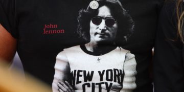 ‘Give peace a chance’, la massoneria prende in prestito John Lennon per la sua assemblea