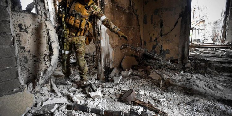 “Mariupol sgomberata da truppe ucraine”, l’annuncio di Mosca