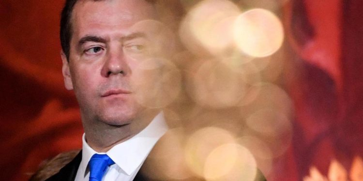 Medvedev: “Finlandia e Svezia nella Nato? Conseguenze nel Baltico”