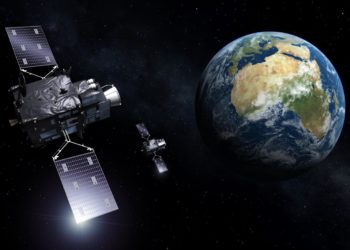 Spazio, Leonardo produce il primo ‘acchiappafulmini’ spaziale