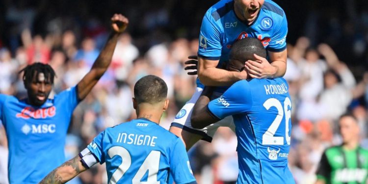 Napoli-Sassuolo 6-1, show azzurro