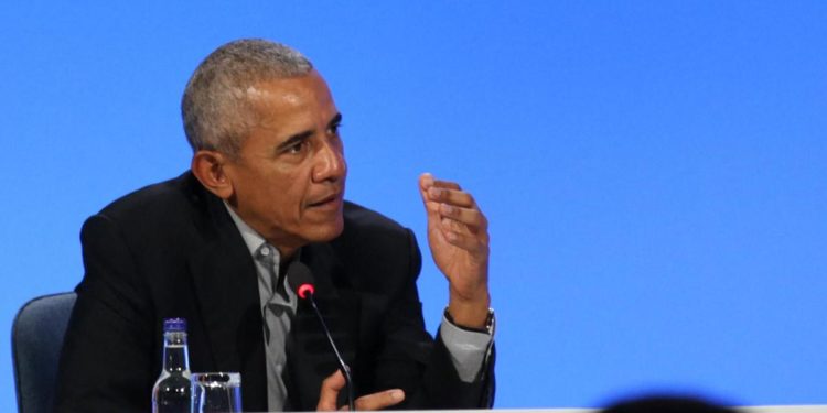 Obama: “Fake news sui social uccidono, Putin e Bannon le usano per indebolire istituzioni”