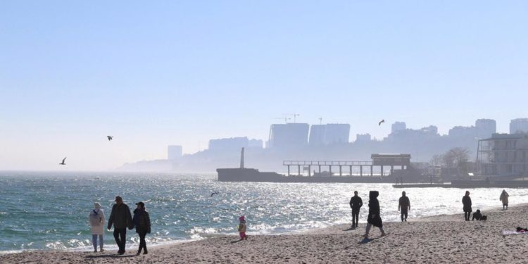 Mar Nero, esplosione su nave da guerra russa. Kiev rivendica, per Mosca è incidente