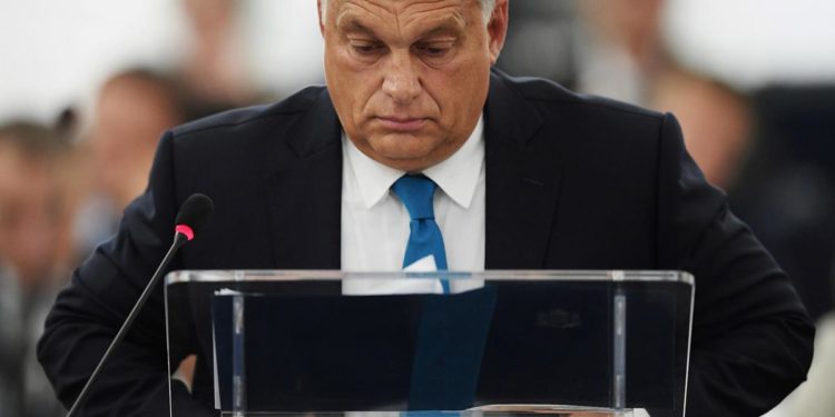 Gas Russia, Orban: “Europa non in grado di sostituirlo con costoso gas Usa”