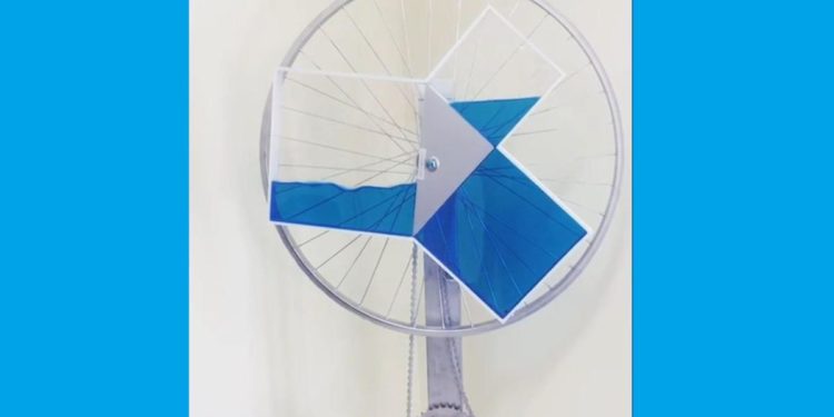 Con materiali riuso artista Sposato crea ‘Teorema di Pitagora’: donato a ragazzi scuola Crotone