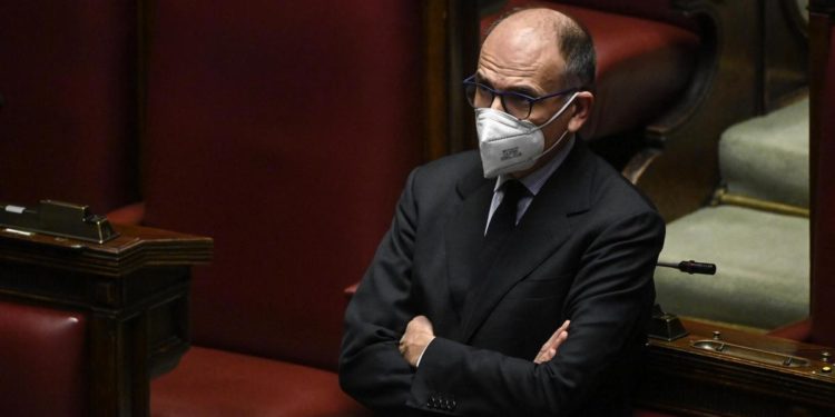 Governo, Letta: “Continua minaccia crisi da centrodestra, così non si può andare avanti”