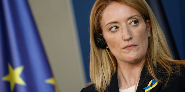 Metsola a Kiev, prima leader Ue in Ucraina da inizio invasione