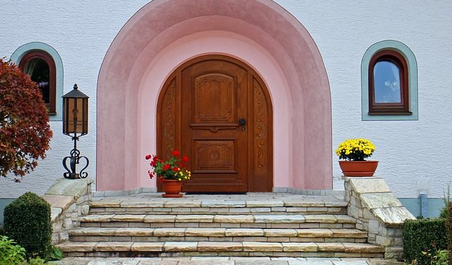 Come sfruttare un ingresso grande? Idee di arredo e di stile