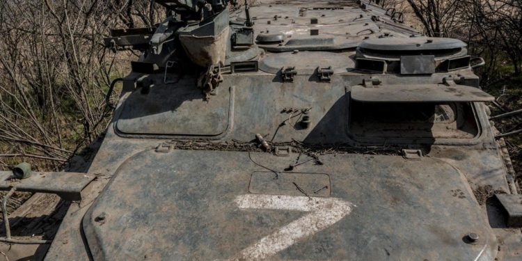 Ucraina, la Russia e gli ‘assenti ignoti’: morti nascoste a famiglie dei soldati