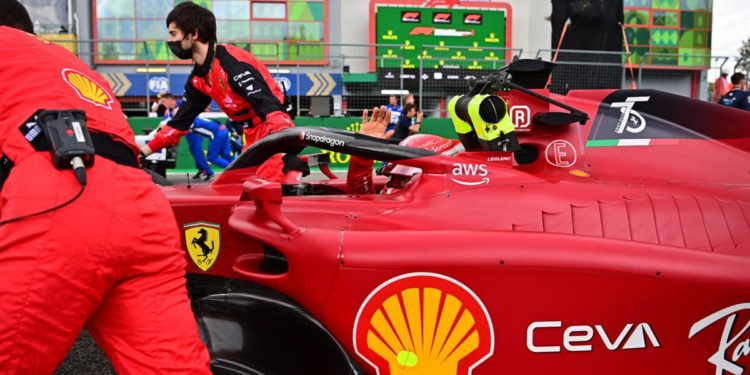 F1 Gp Imola, Verstappen doppia Hamilton. Sainz subito fuori