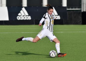 Calcio femminile, sì al professionismo: svolta da 1 luglio