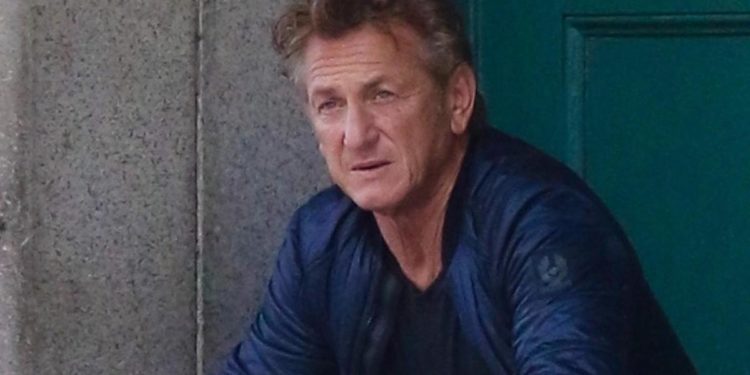 Sean Penn: “Vorrei tornare in Ucraina e imbracciare armi contro Russia”