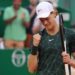 Montecarlo, Sinner batte Rublev in rimonta e vola ai quarti
