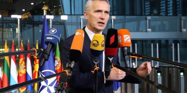 Ucraina-Russia, Stoltenberg: “Finché dura guerra rischio escalation”