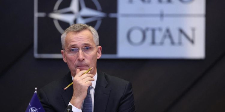 Ucraina-Russia, Nato valuta esercito permanente ai confini dell’Europa