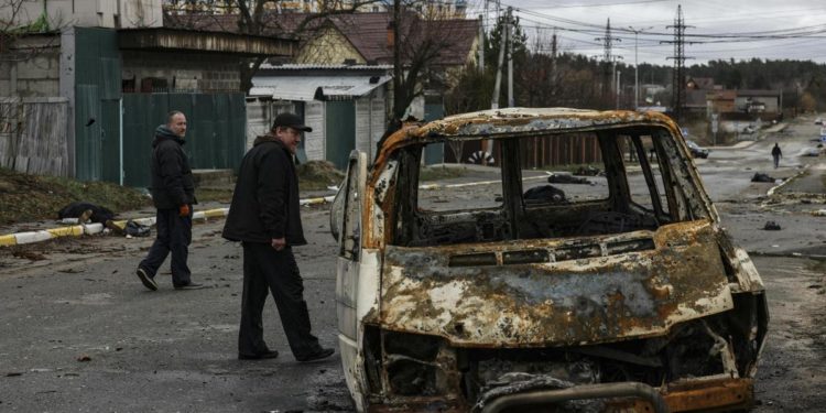 Massacro Bucha, Nyt smentisce Russia: corpi in strada già 11 marzo