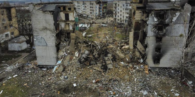 Guerra Ucraina, Usa e ministri Ue: “Continuare a isolare Russia”