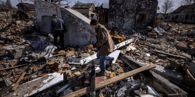 Ucraina, Kiev: “Uccisi 200 bambini da inizio guerra”