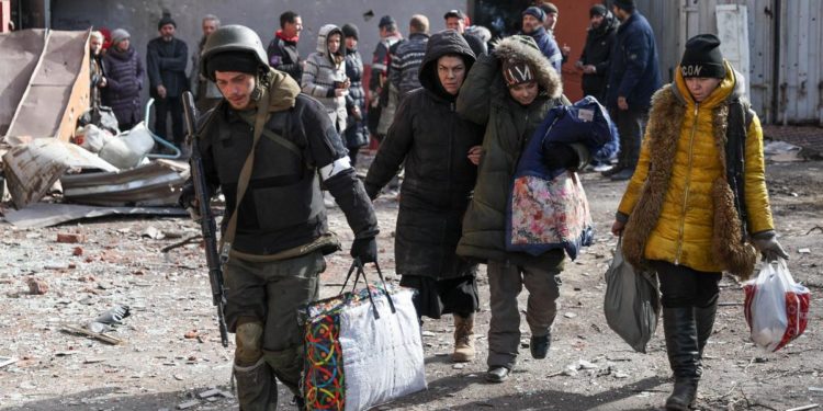 Guerra Ucraina-Russia, convoglio Croce rossa verso Mariupol