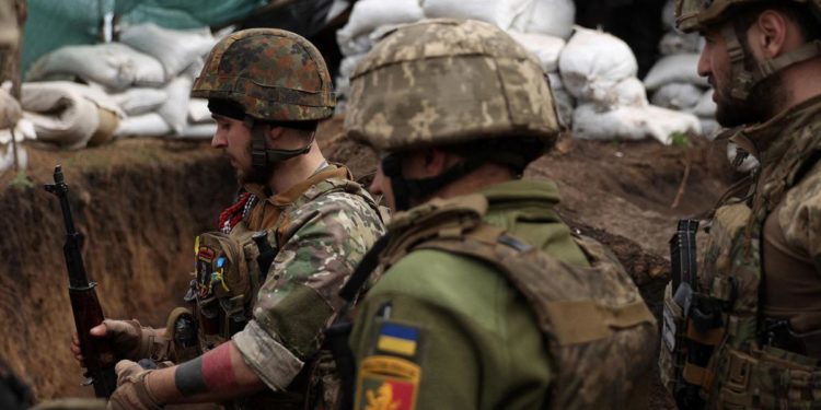 Ucraina, Kiev: “Armi arrivano tardi e non quelle che chiediamo”