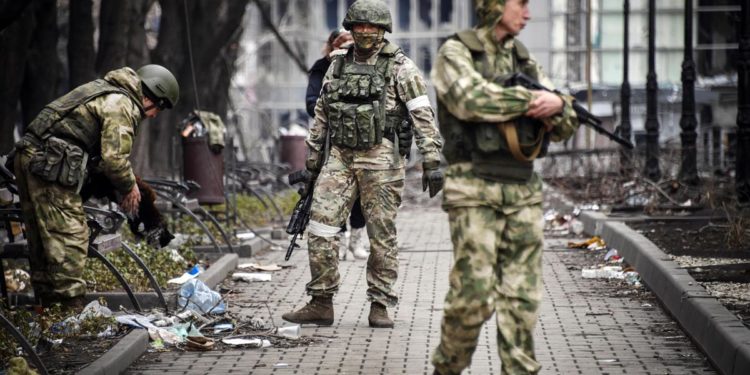 Ucraina, scaduto ultimatum Russia a Mariupol. Sirene a Kiev