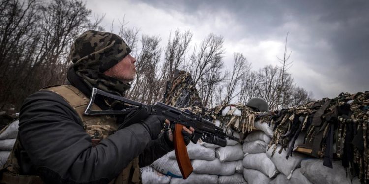Guerra Ucraina, esplosioni a Odessa. Zelensky: “Russia vuole Donbass e il Sud”