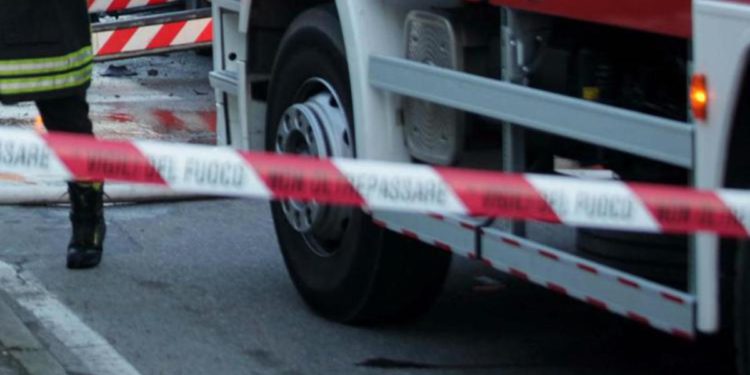 Roma, 13 feriti in maxi tamponamento sull’A24