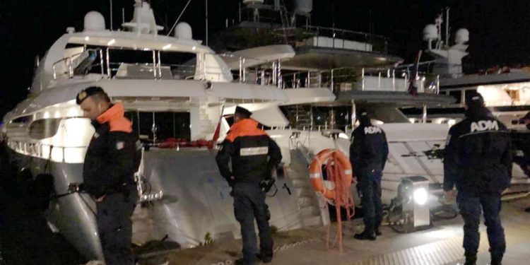Russia, sequestrato maxi yacht a Imperia