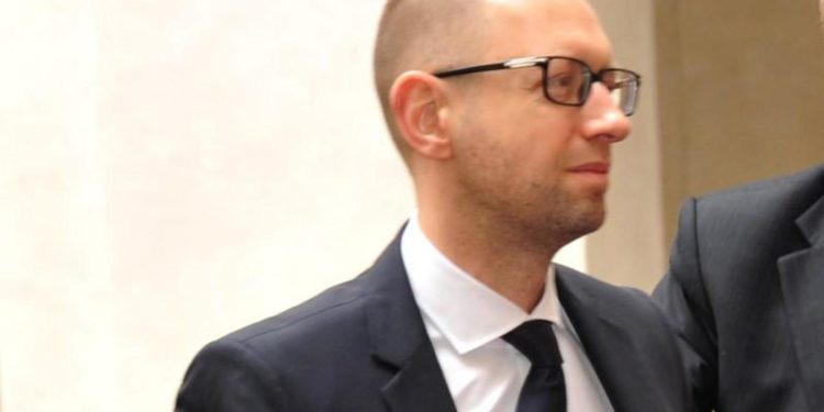 Ucraina, ex premier Yatseniuk: “L’Europa ha cambiato idea tardi su Putin”