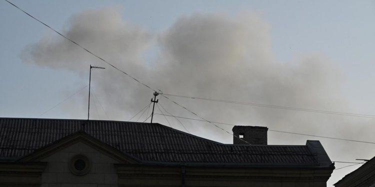 Ucraina, missili su Zaporizhzhia: un morto e un ferito