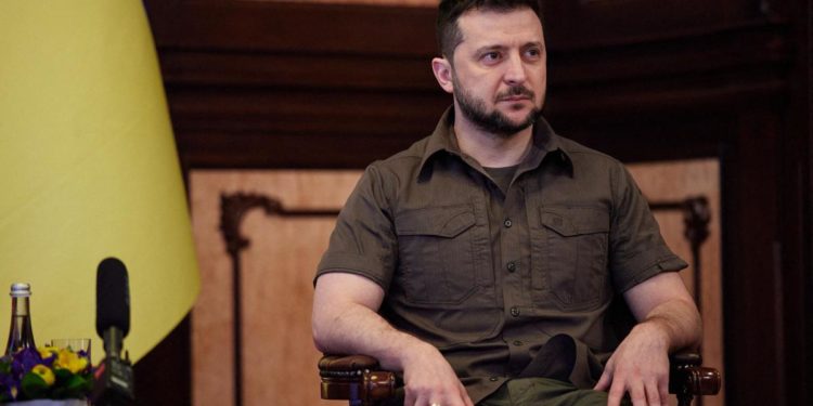 Ucraina, Zelensky: “Da Biden parole vere da vero leader”