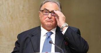 Iran, Sapelli: “Ora effetti su petrolio e gas ma bomba a orologeria è boom prezzi beni alimentari”