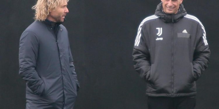 Juve, scintille Allegri-Nedved: tifo bianconero si spacca