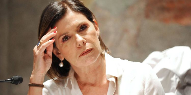 Cartabianca, Conte e Celentano: “No a chiusura”