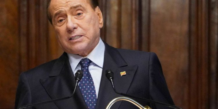 Centrodestra, nota Fdi ‘gela’ vertice Arcore: Berlusconi sorpreso