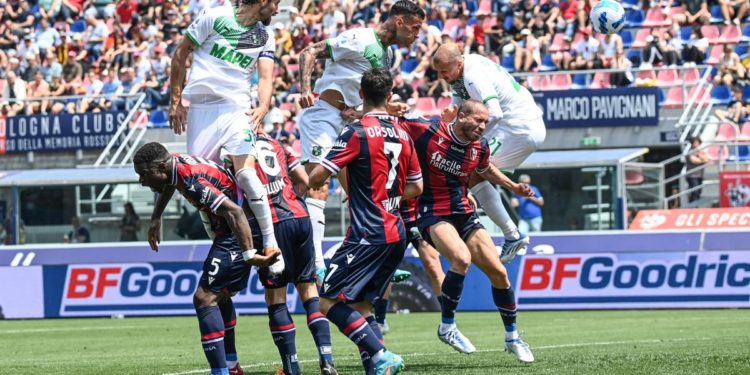 Bologna-Sassuolo 1-3, doppietta di Scamacca e gioiello di Berardi
