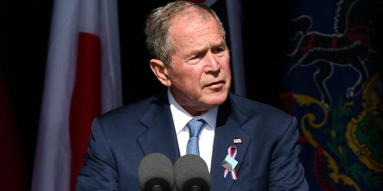 Ucraina-Russia, Bush: “Zelensky il Churchill dei nostri tempi”