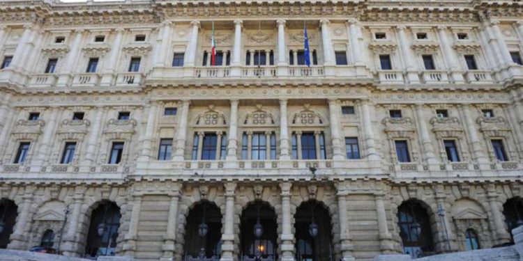 Cucchi, Cassazione: per Mandolini e Tedesco condanna annullata, prescrizione a luglio