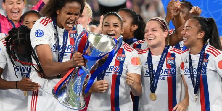 Lione vince Champions League Donne, 3-1 al Barcellona in finale