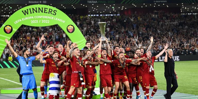 Conference League, finale Roma-Feyenoord vince ascolti tv