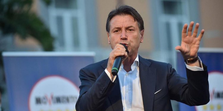 Ucraina, Conte: “Parlare con tutti, anche con Putin”