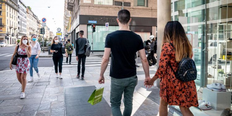 Vaiolo scimmie, Andreoni: “Malattia sessualmente trasmessa? Errore”