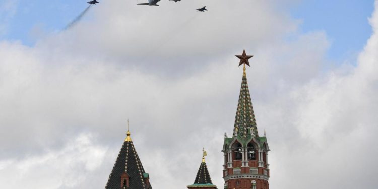 ‘Aereo Apocalisse’ su Mosca, prove per parata 9 maggio Russia